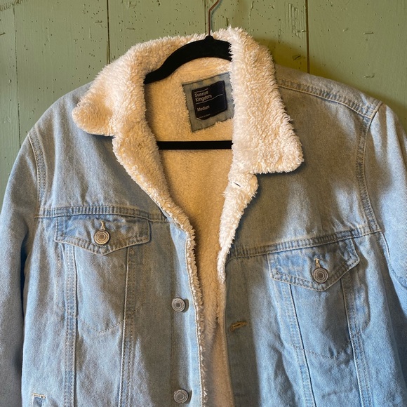 Super Cute Fleece Lined Oversized Jean Jacket - Picture 2 of 6